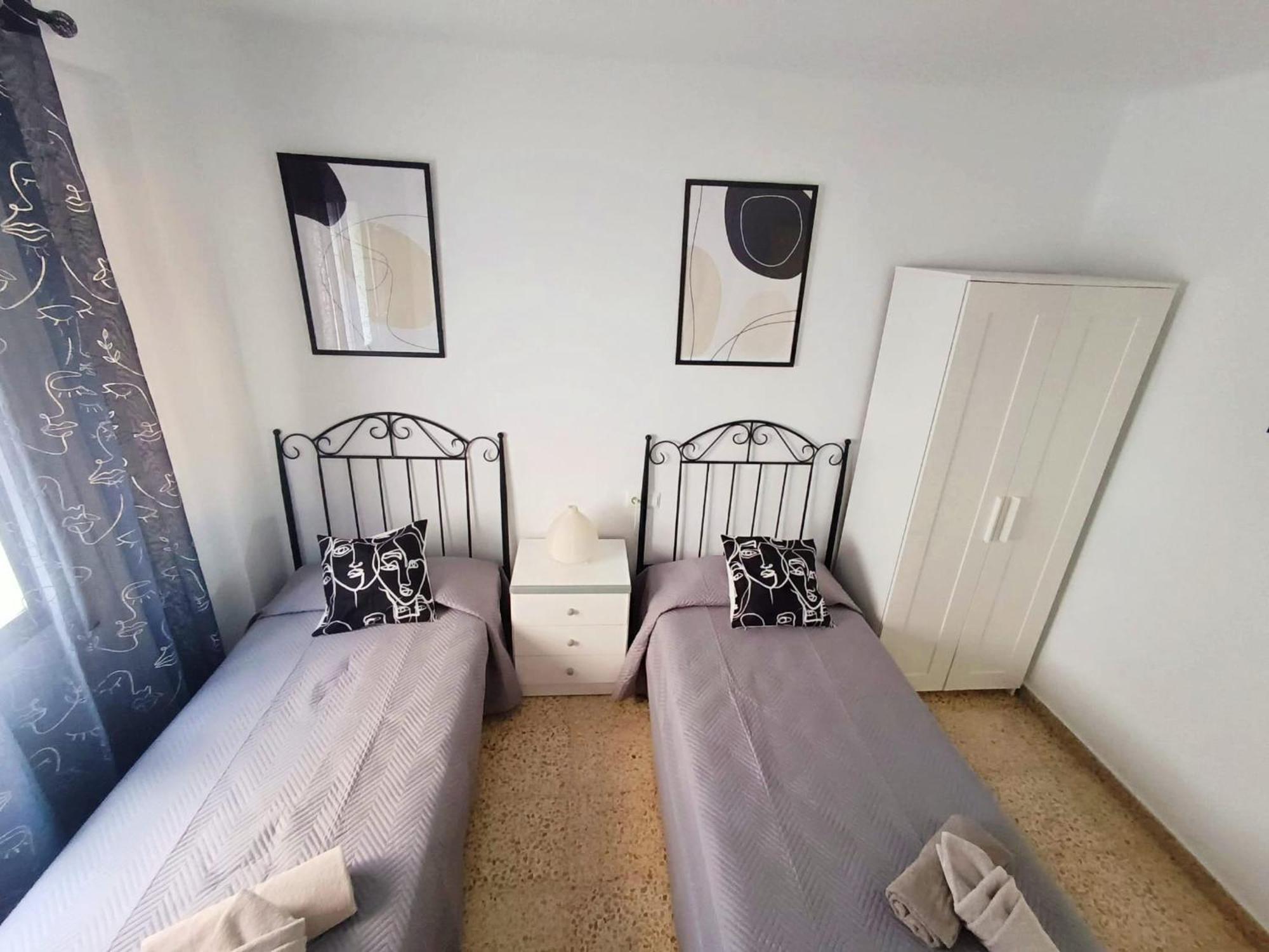 Apartamento Alarve เนร์คา ภายนอก รูปภาพ